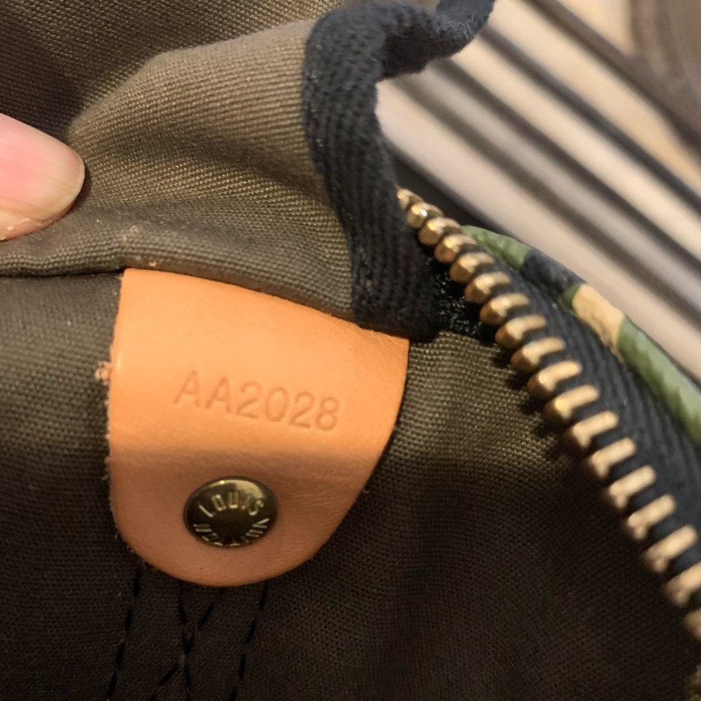 Louis Vuitton Camouflage Speedy 35 - Picture 8 of 13